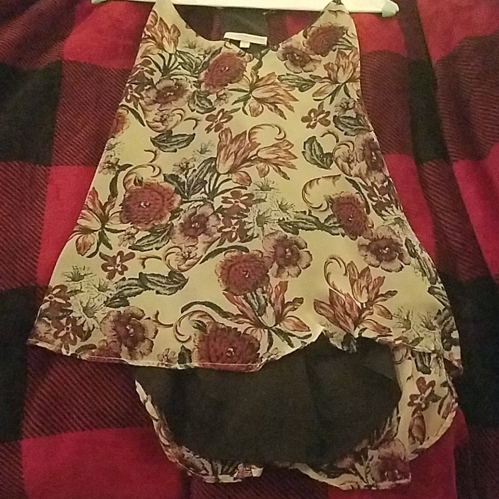 💙 2/$20 Lavender Brown Spaghetti strap blouse